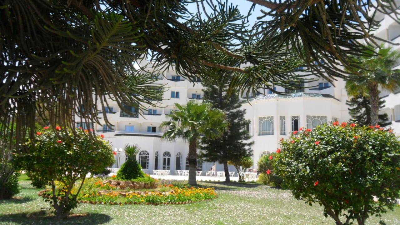 Blick von der Poolbar Hotel Jinene