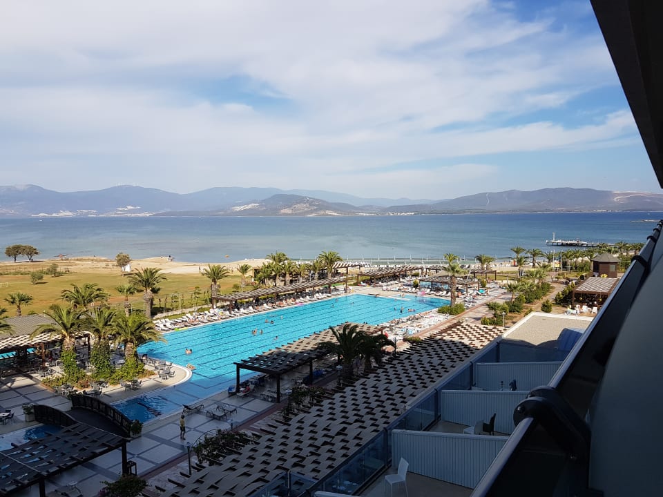 Pool Venosa Beach Resort & Spa