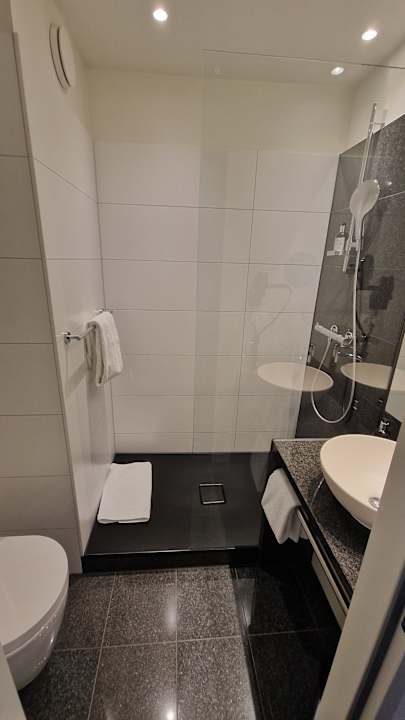 Zimmer Motel One Aachen