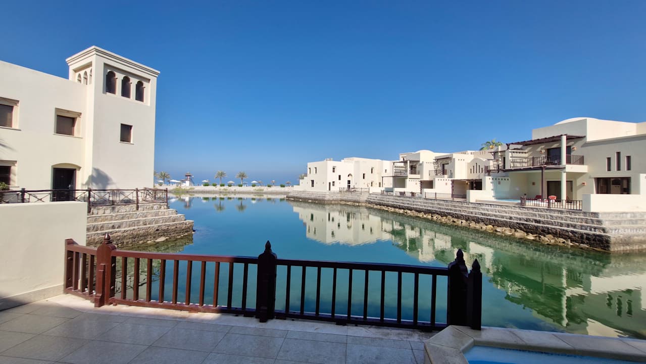 Zimmer The Cove Rotana Resort