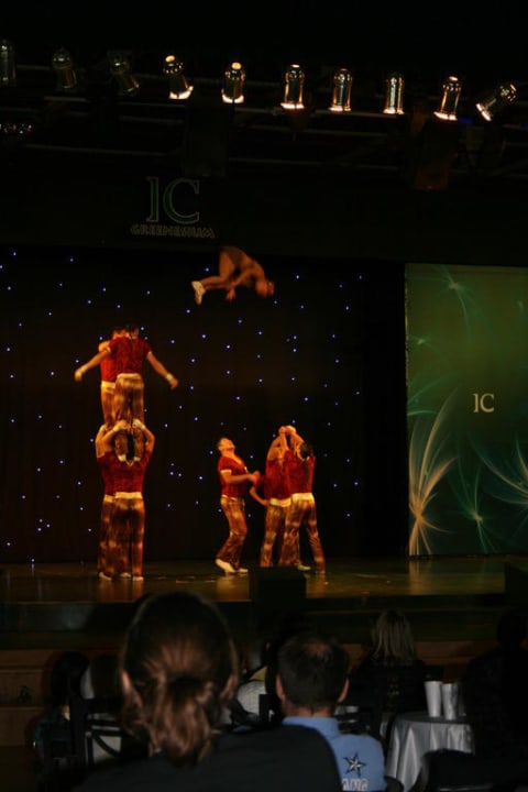 Abendshow im Theater IC Hotels Green Palace