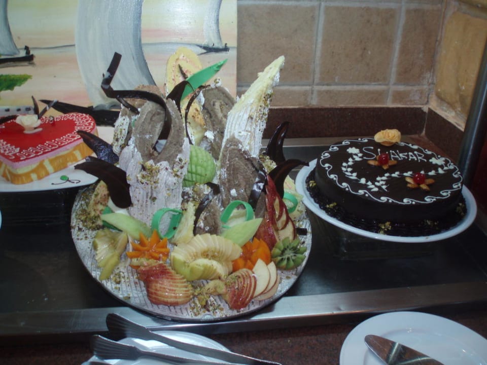 Schmeckt alles sehr lecker Pickalbatros Alf Leila Wa Leila Resort - Neverland Hurghada