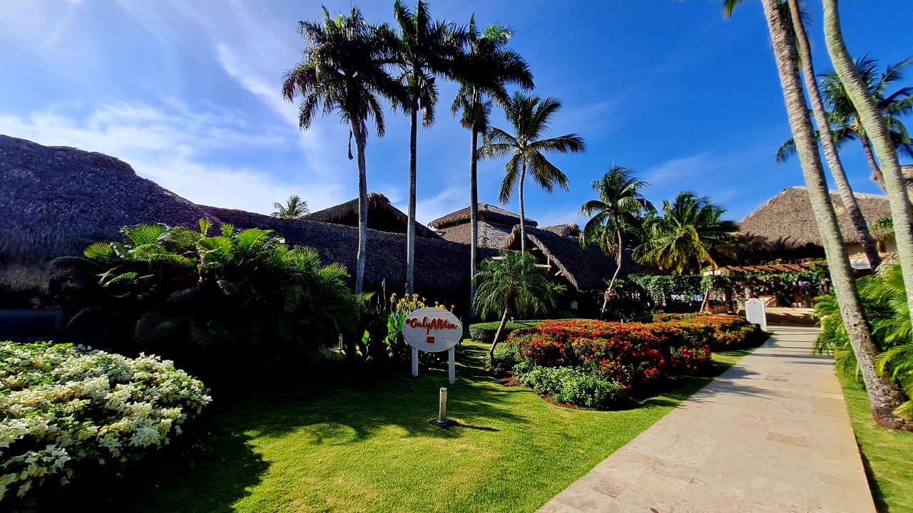 Gartenanlage Hotel Viva Dominicus Beach by Wyndham - All Inclusive Resort