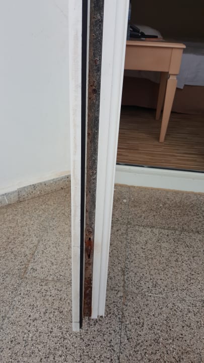 Balkontür verostet Salamis Bay Conti Resort Hotel & Casino