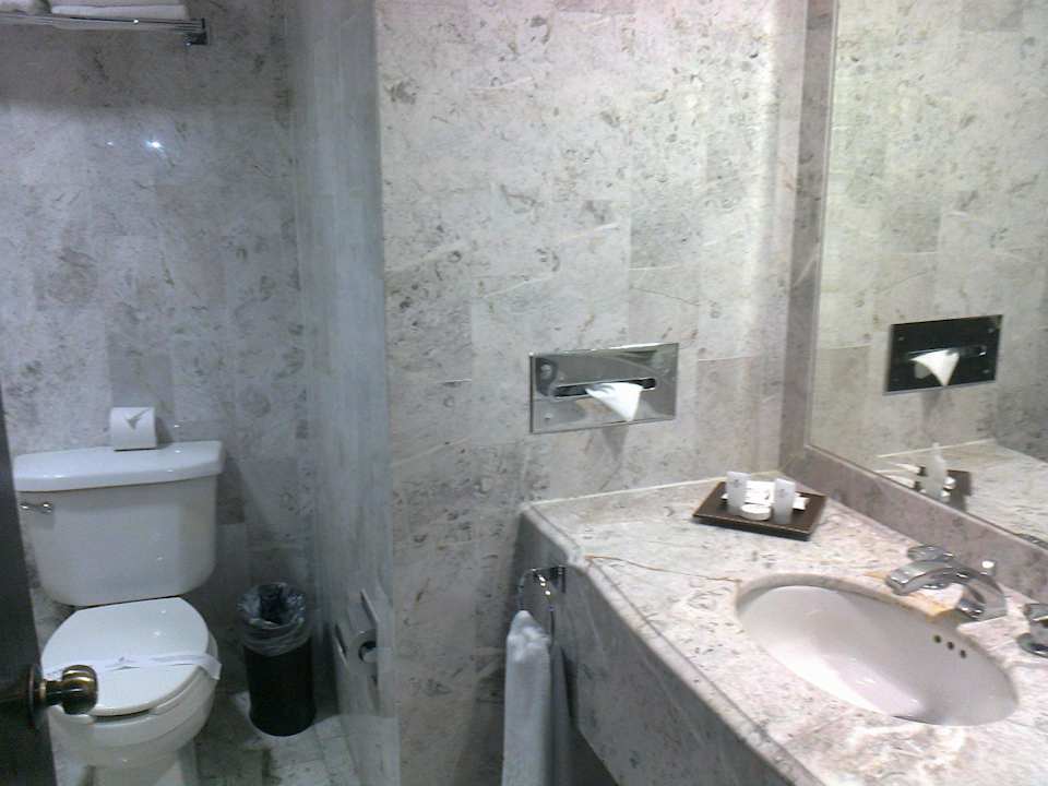 Sauberes Bad Hotel El Conquistador