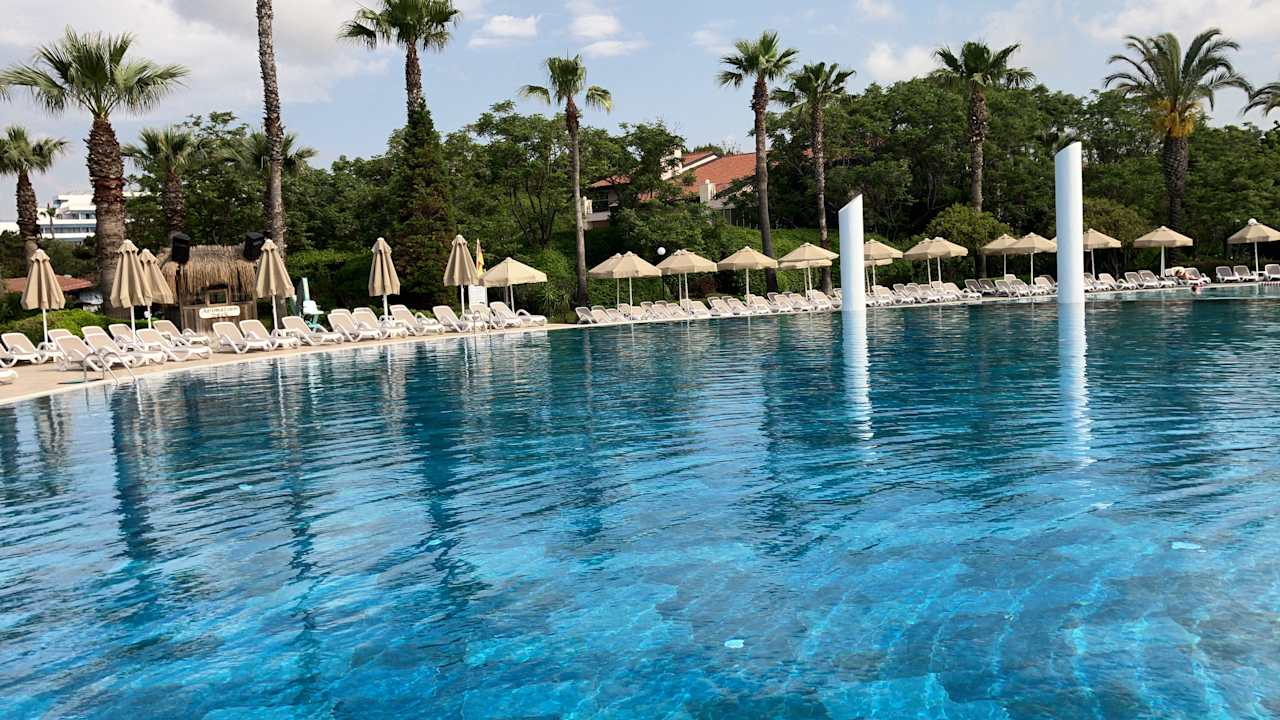 Pool Starlight Resort Hotel