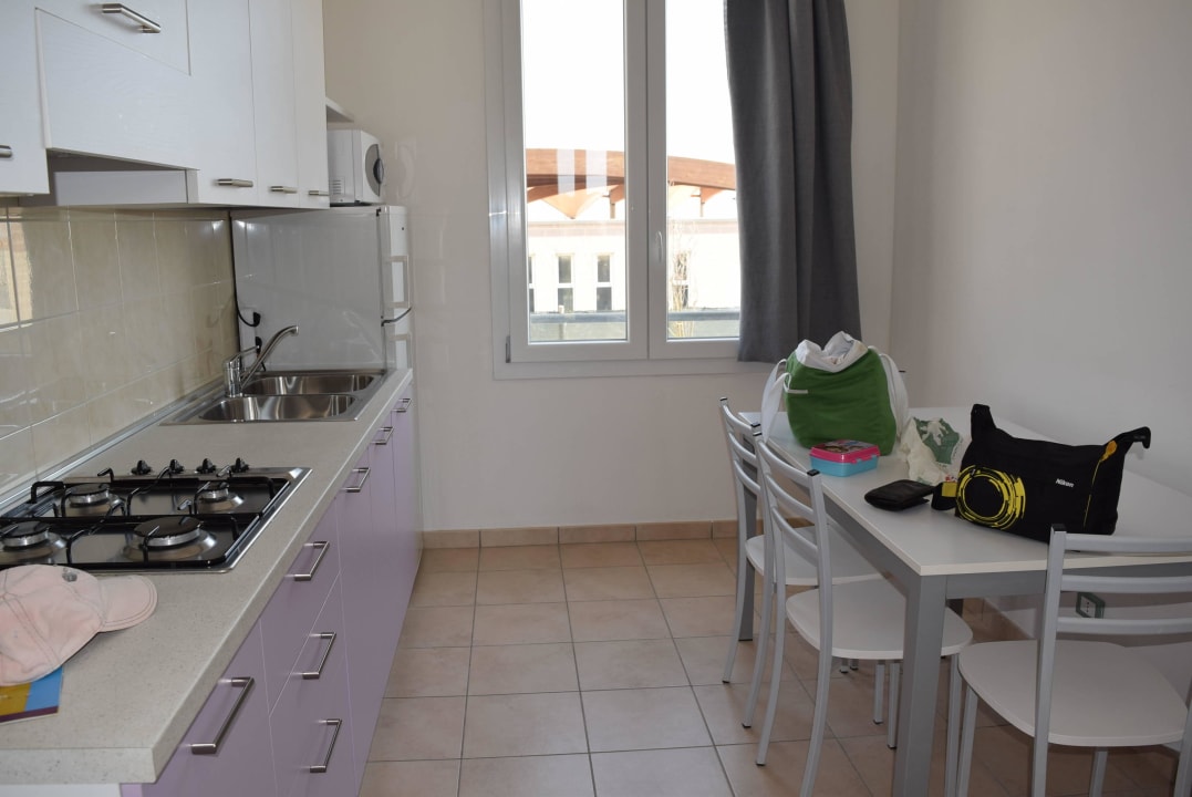 Küche, Wohnung Serena Villaggio Turistico Rosapineta Sud