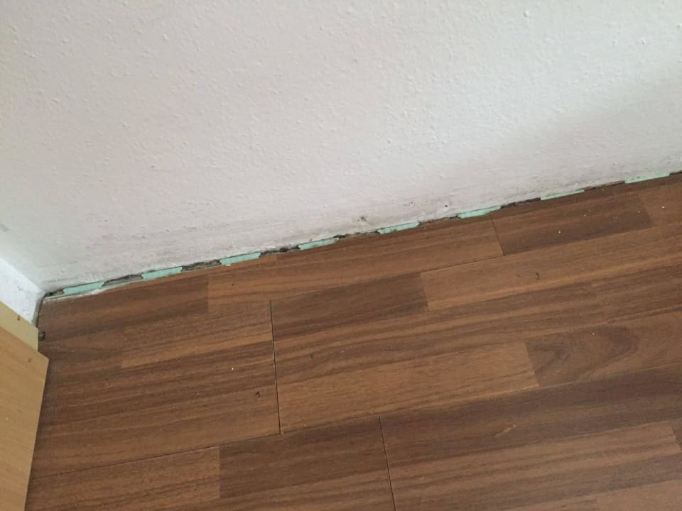 Fehlende Randleisten, auch schick  Jugendhotel Austria