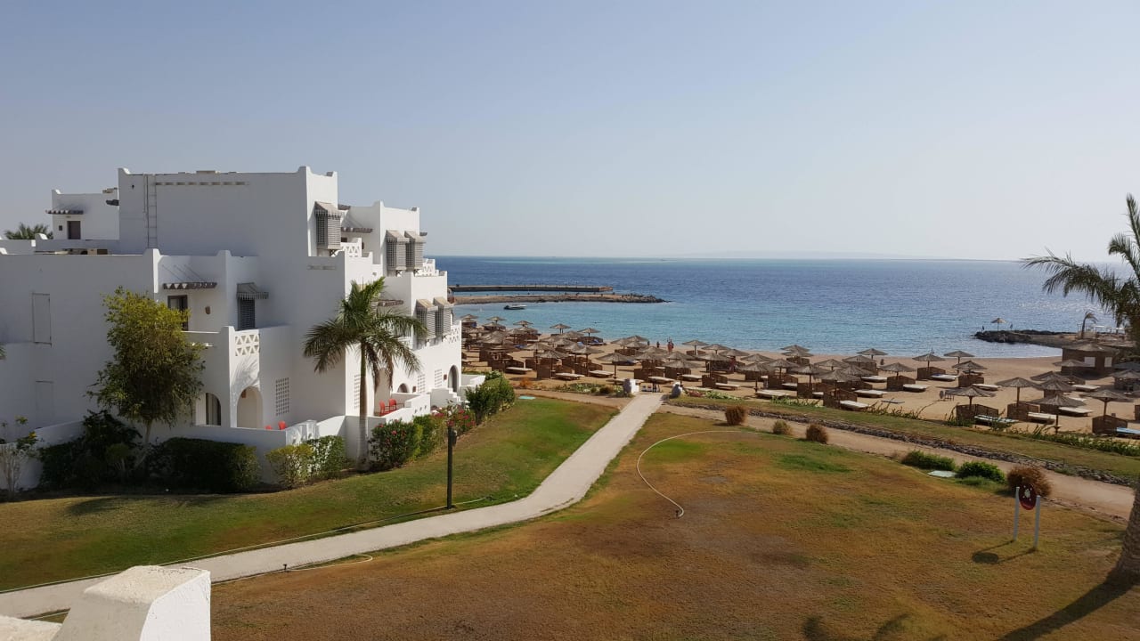 Hotelstrand und Hotelanlage Hotel Mercure Hurghada