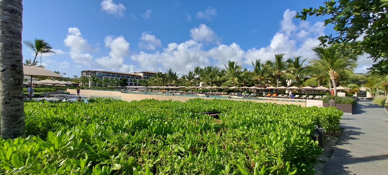 Pool Lopesan Costa Bávaro Resort, Spa & Casino