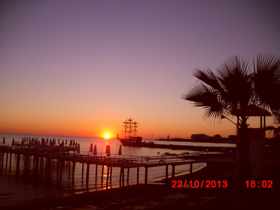 Sonnenuntergang Vikingen Infinity Resort & Spa