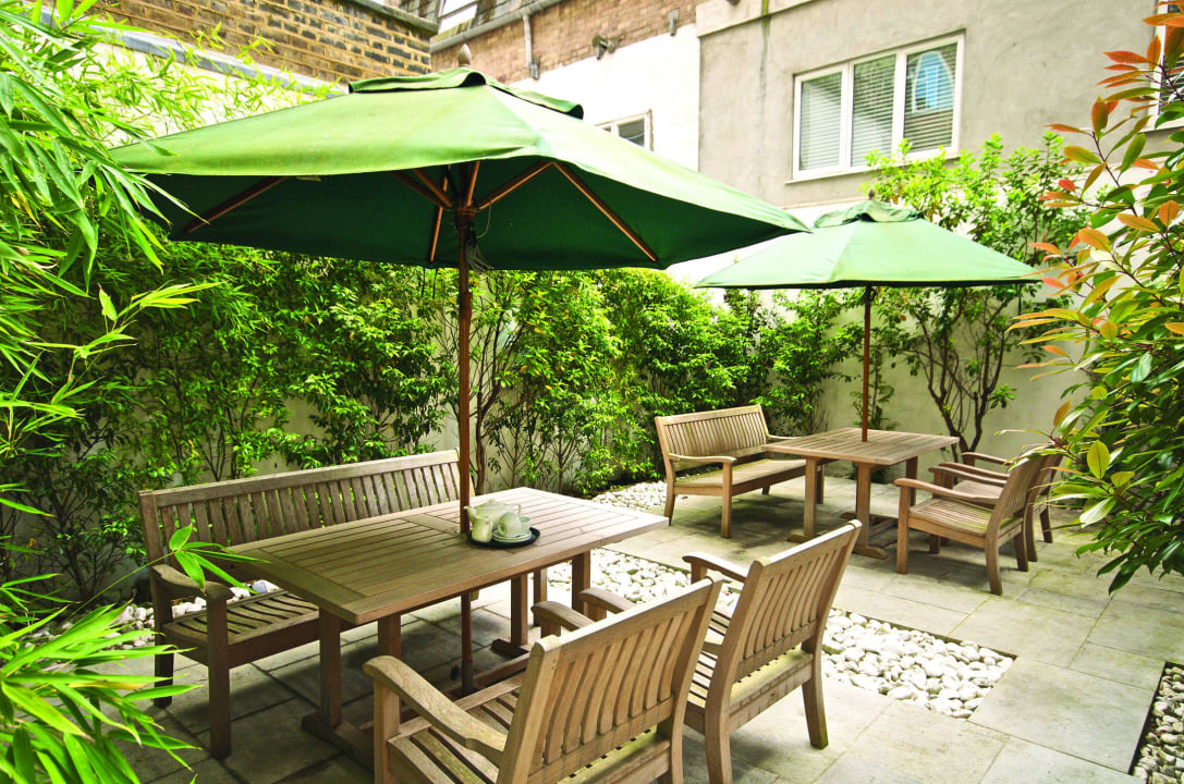 The  Garden Hotel Royal Park