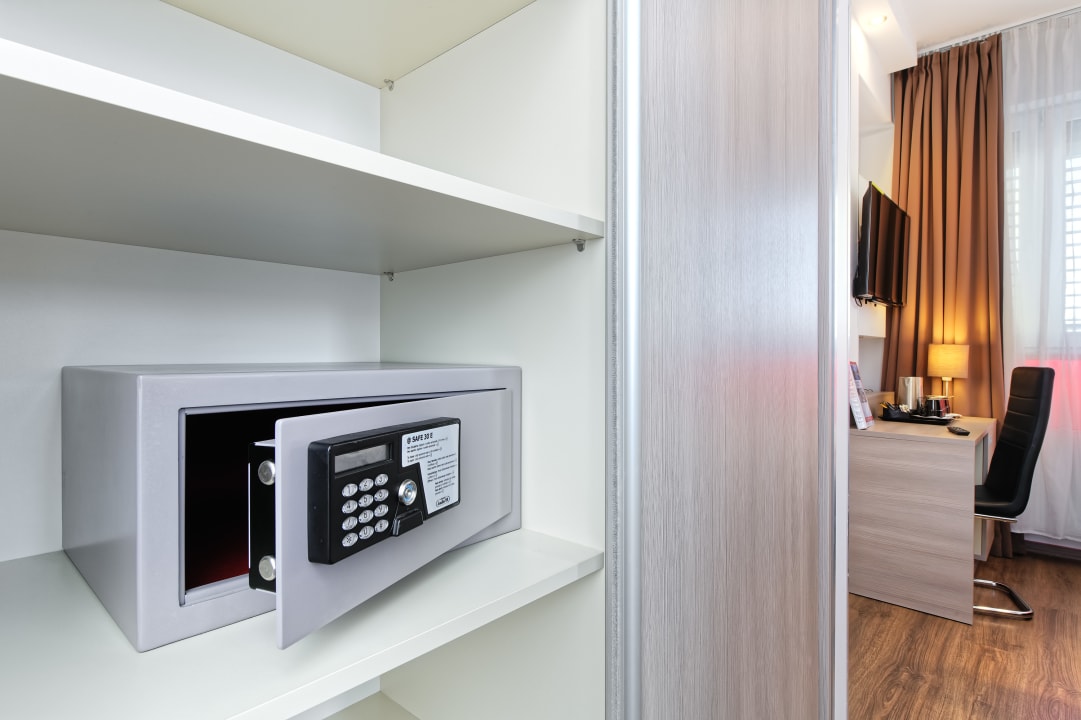 Zimmer Hotel Aura Design & Garden Pool