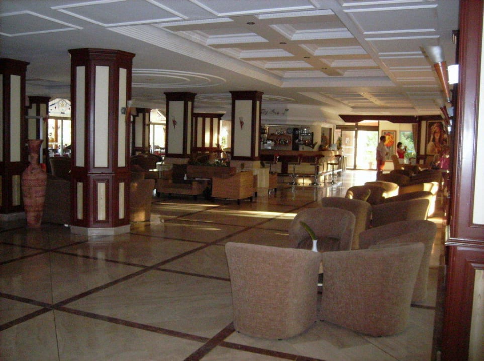 Lobby Saphir Hotel & Villas