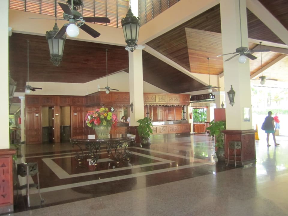 Lobby Playabachata Hotel
