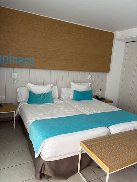 Zimmer alltoura Club Hotel Akeah Broncemar