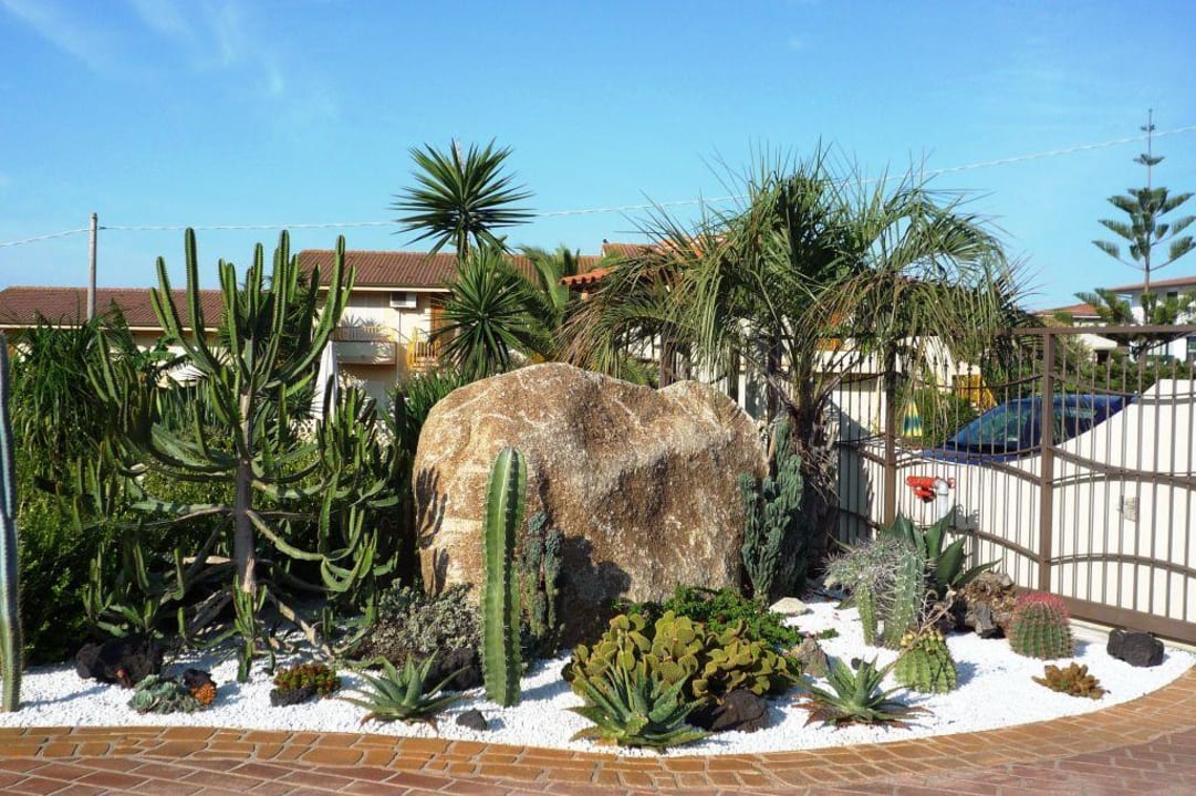 Kakteenbeet Hotel Residence Santa Chiara