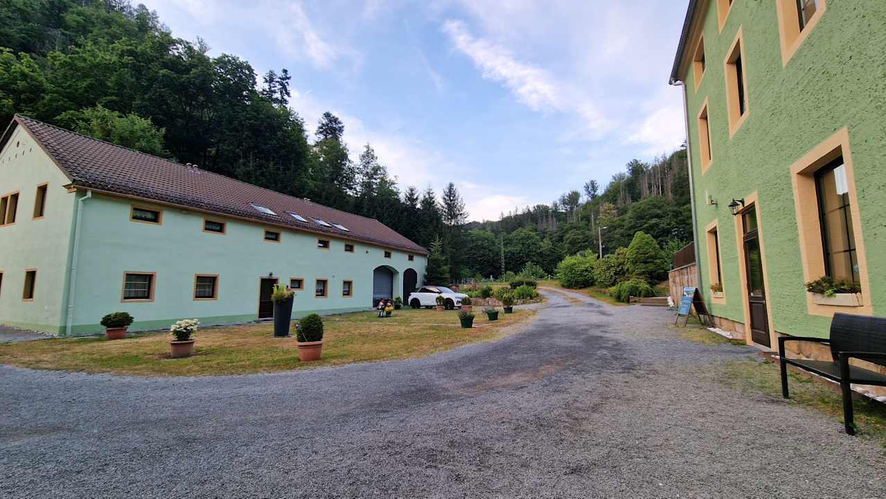 Außenansicht Pension Mittelndorfer Mühle