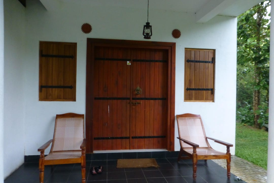 Der Eingang zum Zimmer Hotel Kottawatta Village