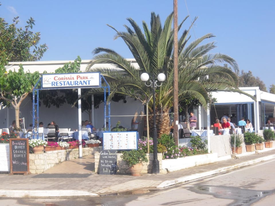 Restauranteingang Hotel Corissia Princess