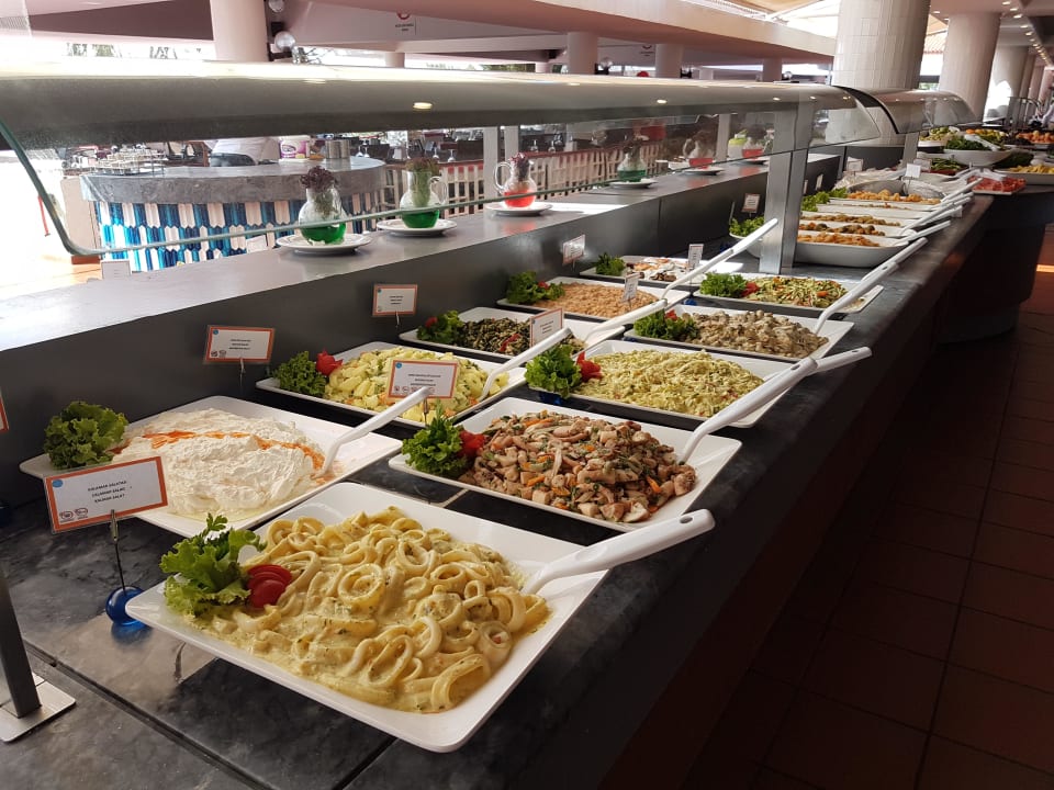 Büffet Hotel Pine Bay Holiday Resort