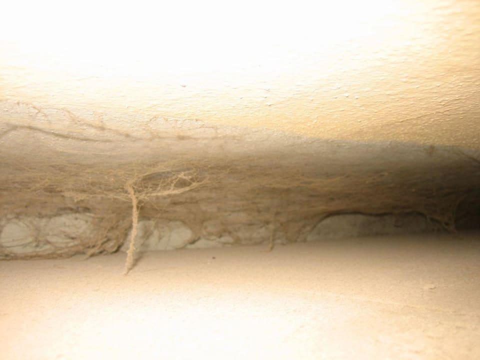 AUf dem Schrank im Zimmer Hotel Velveta