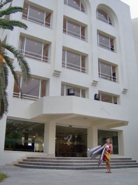 The second entrance to the hotel Hotel Marhaba Club