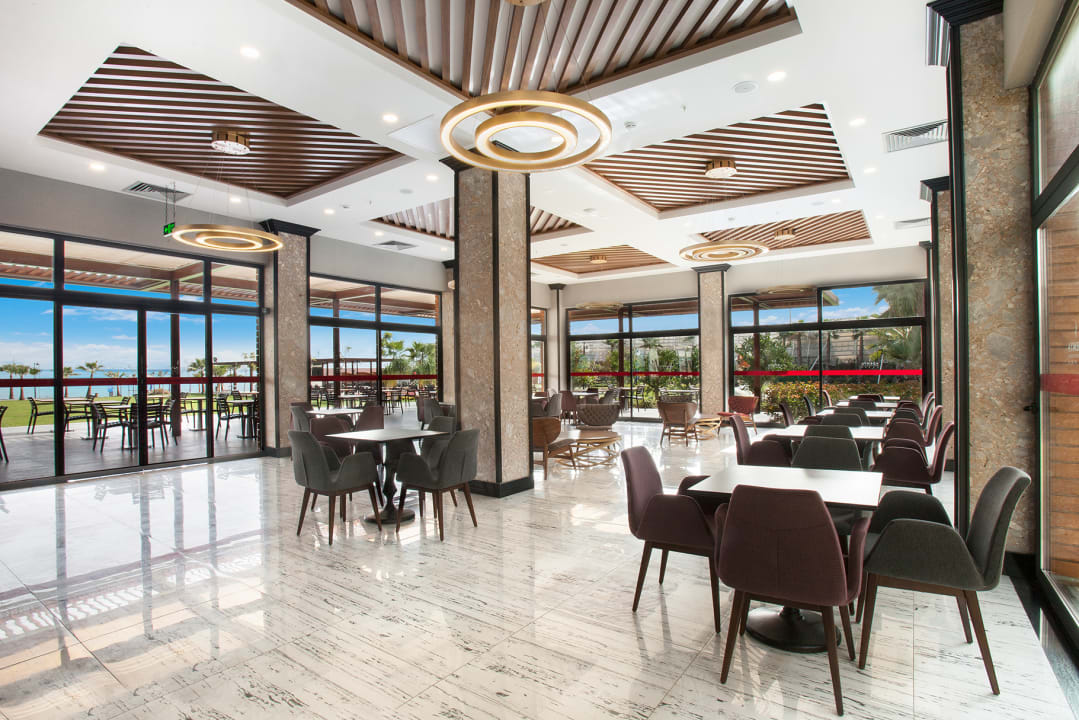 Gastro Adenya Hotel & Resort