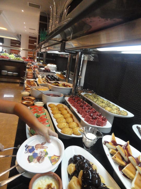 Büffet Diamond Hill Resort Hotel