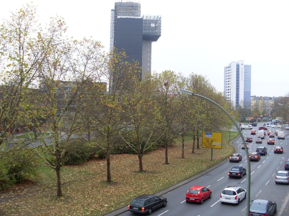 Ausblick von Zimmer 228 Motel One Berlin-Tiergarten