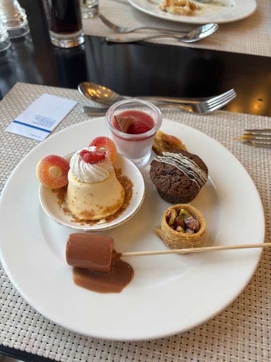 Gastro Al Bandar Rotana - Creek