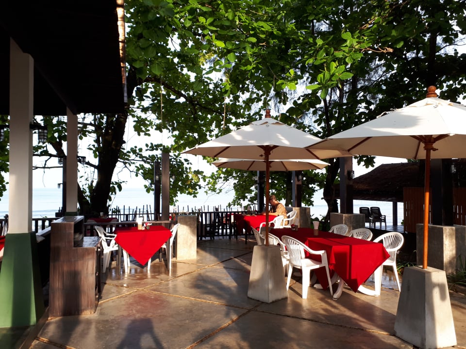 Gastro Hotel Nang Thong Beach Resort 2