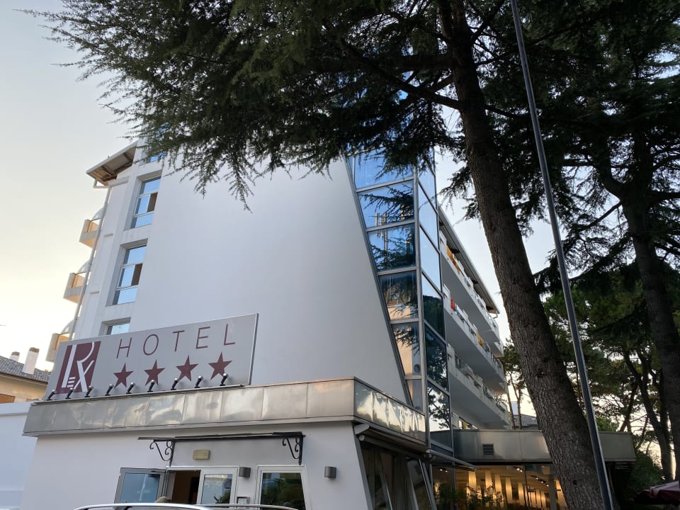 Außenansicht Hotel Rex