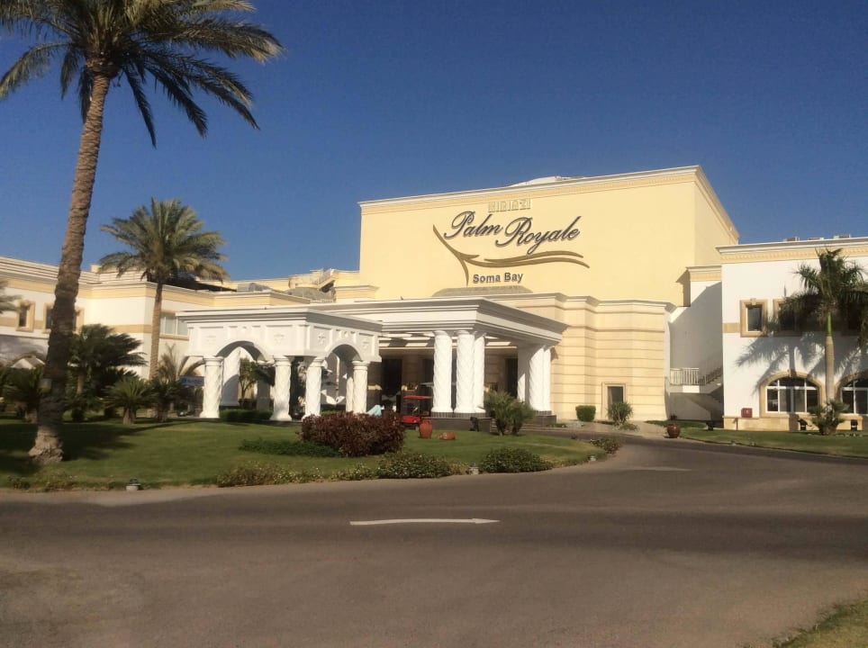 Eingang Palm Royale Resort - Soma Bay