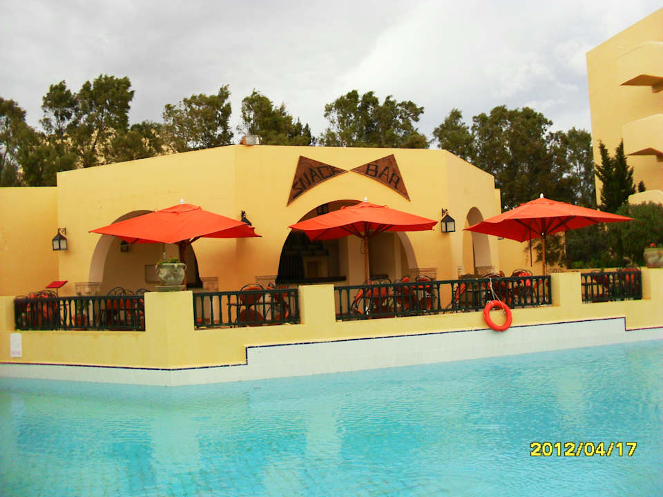 Basen Hotel Bravo Garden