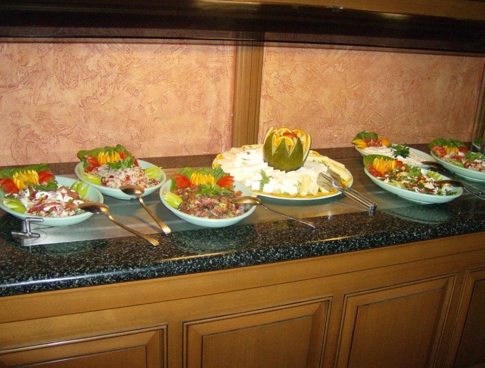 Salatbuffet am Abend Side Bay Hotel