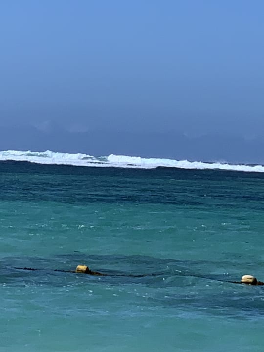 Strand Crystals Beach Resort Belle Mare, a member of Radisson Individuals