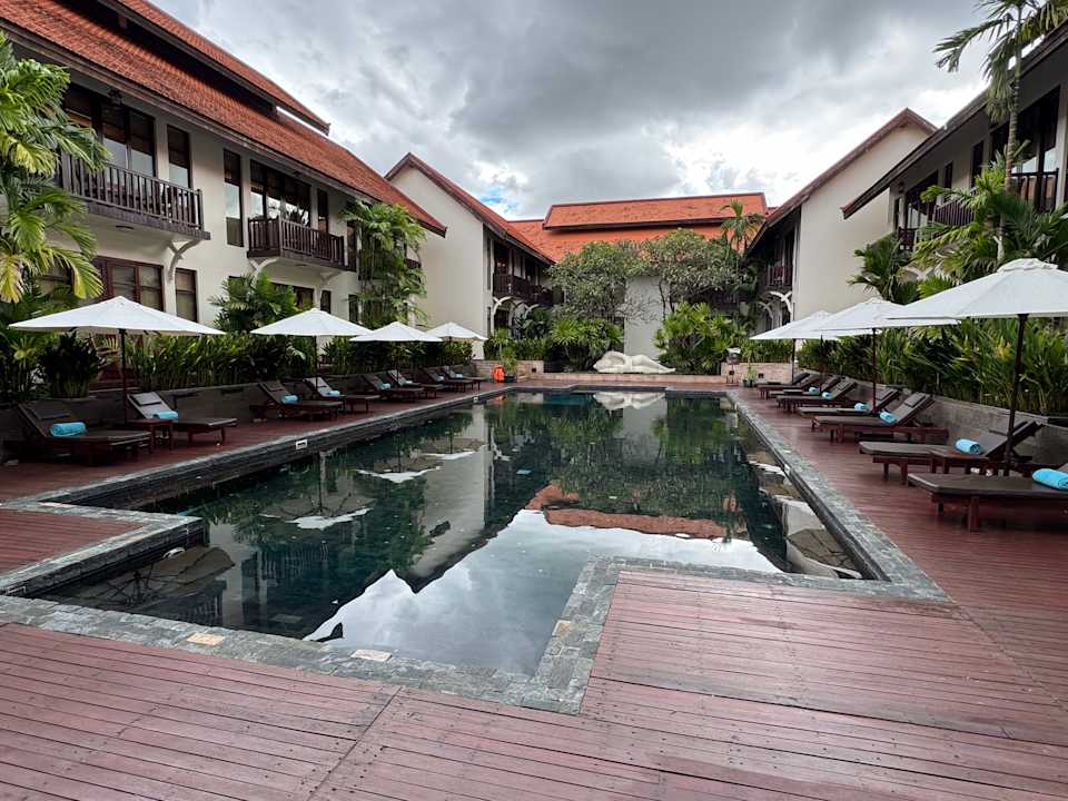 Pool Anantara Angkor Resort