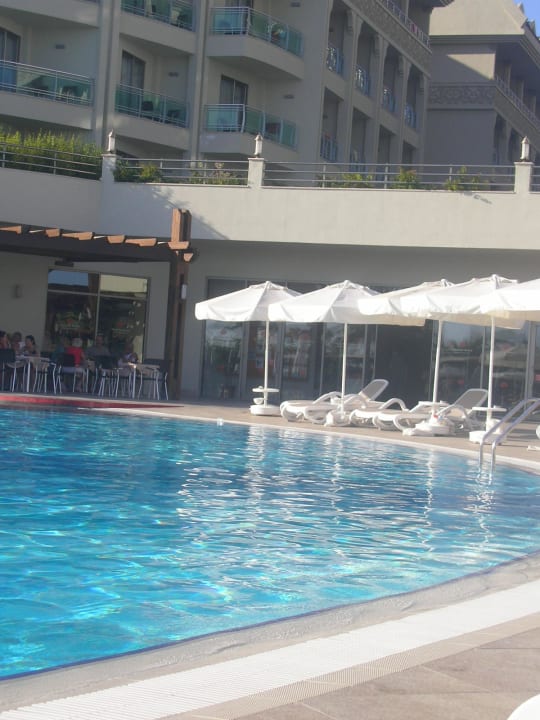  Hotel Seamelia Beach Resort                     Seamelia Beach Resort