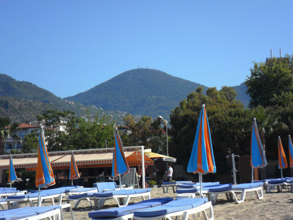 Unser Strand direkt am Hotel Hotel Grand Okan