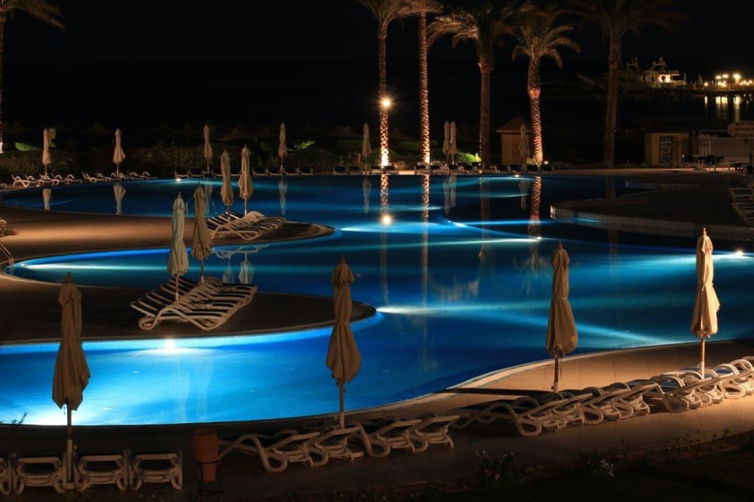 Nighttime aus dem Zimmer 4124 Cleopatra Luxury Resort Makadi Bay