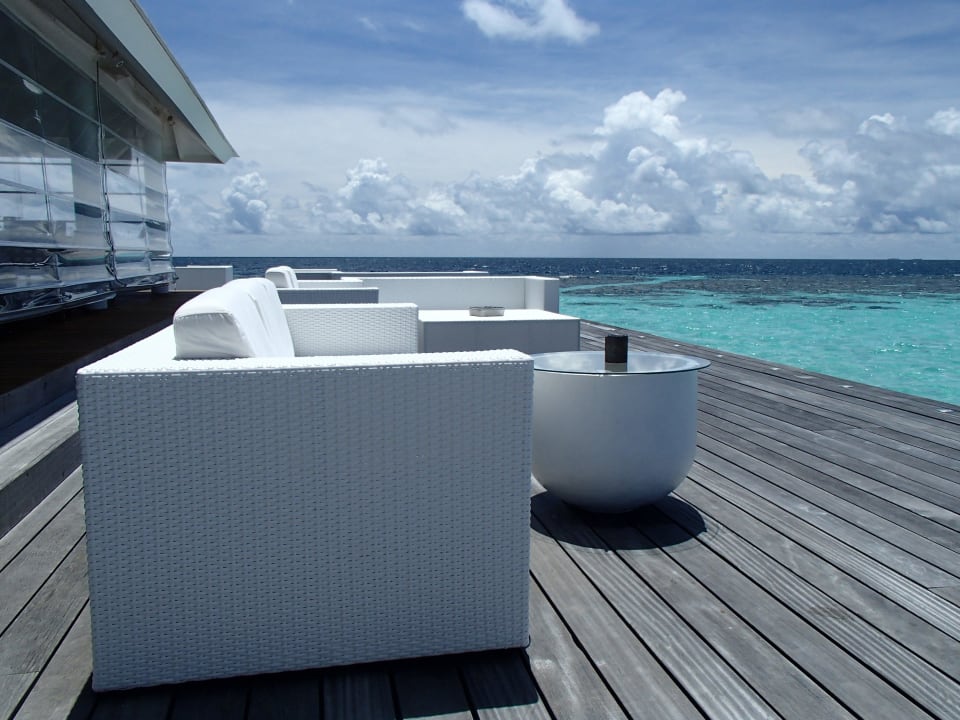 Wasserbungalow Bar ananea Diamonds Athuruga