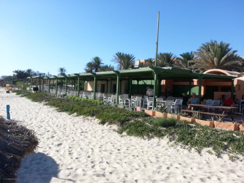 Blick auf Beachbereich El Ksar Resort & Thalasso