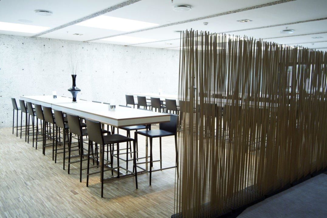 Breakfast area Quality Hotel 33