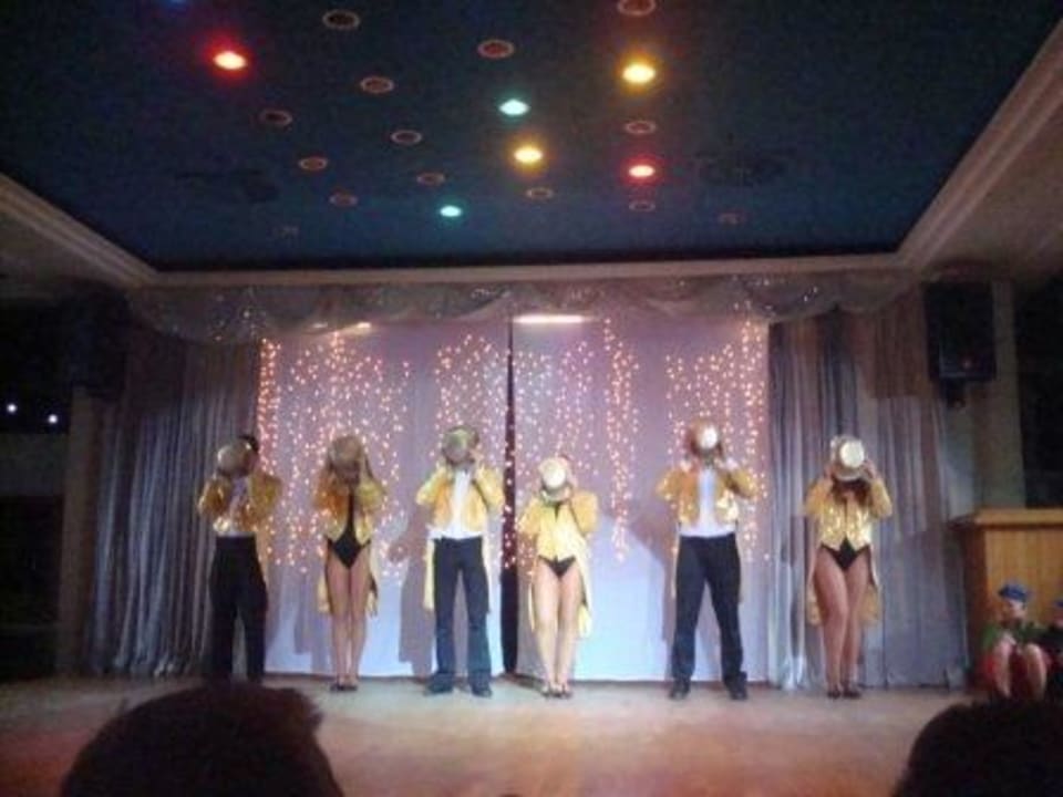 Die Animateure Hotel Riu Oliva Beach Resort