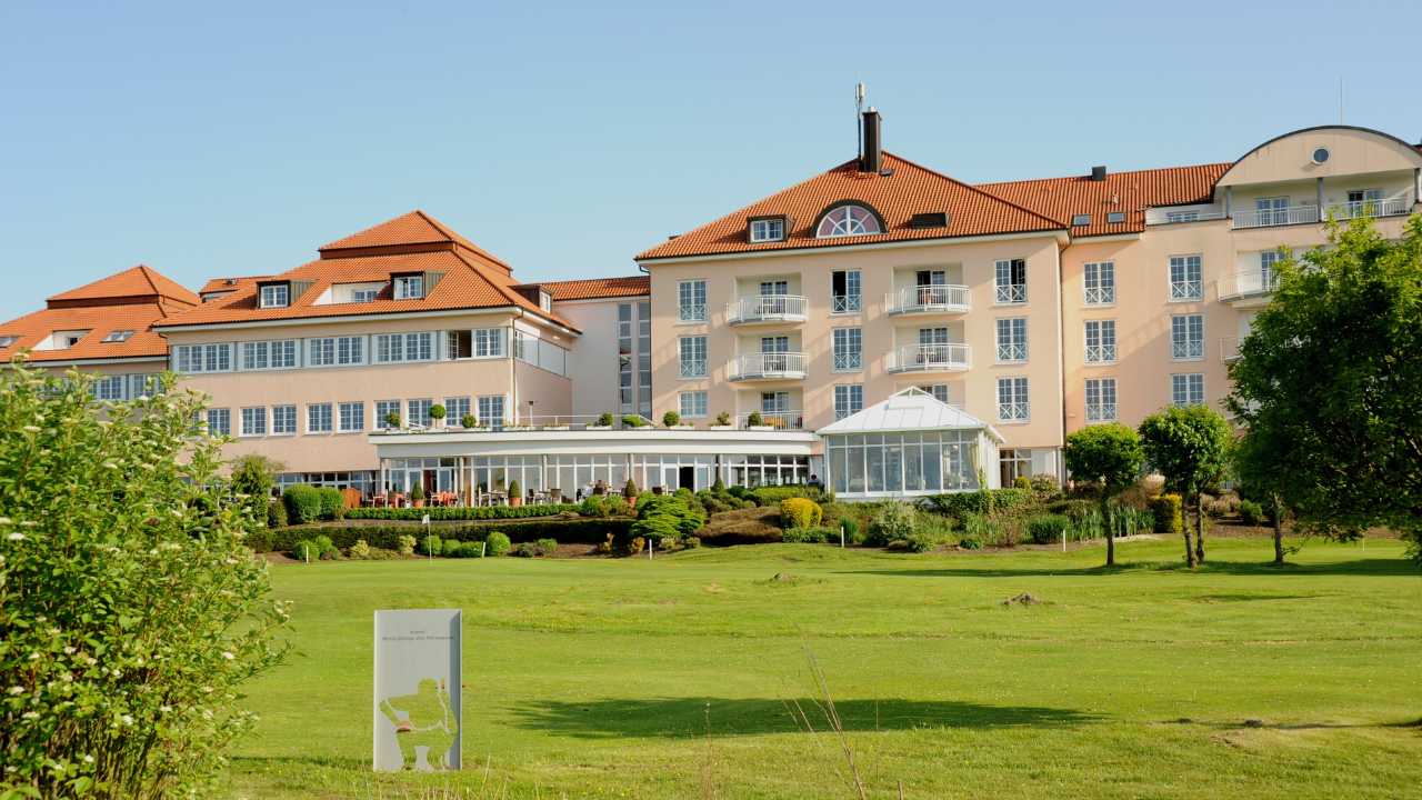 Außenansicht Golf & Sporthotel Wiesensee