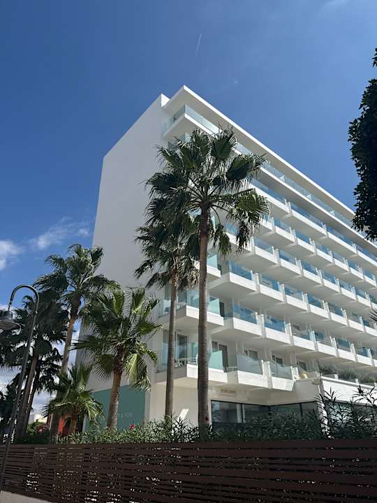 Außenansicht Iberostar Waves Bahia de Palma