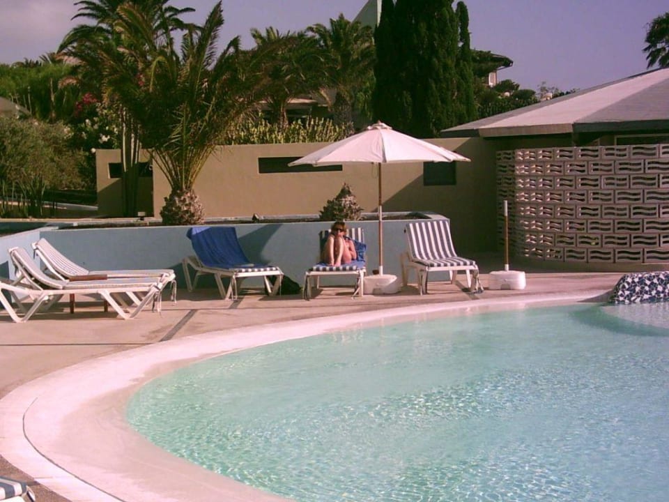 Einsam am Pool Hotel LIVVO Risco del Gato Suite