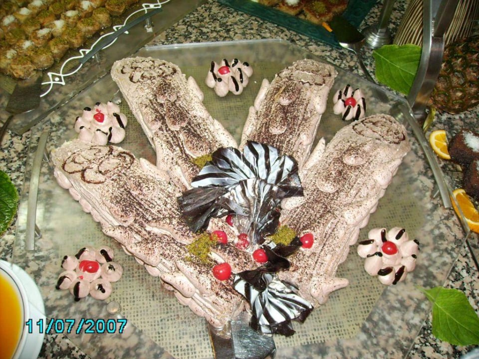 Kuchen beim Buffet Trendy Aspendos Beach Hotel