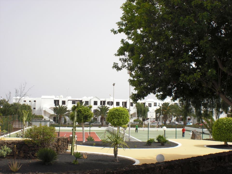 Blick von der Terrasse in den Garten Wellness Hotel Lanzarote Bay